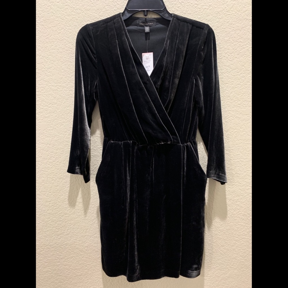NWT Banana Republic Velvet Dress